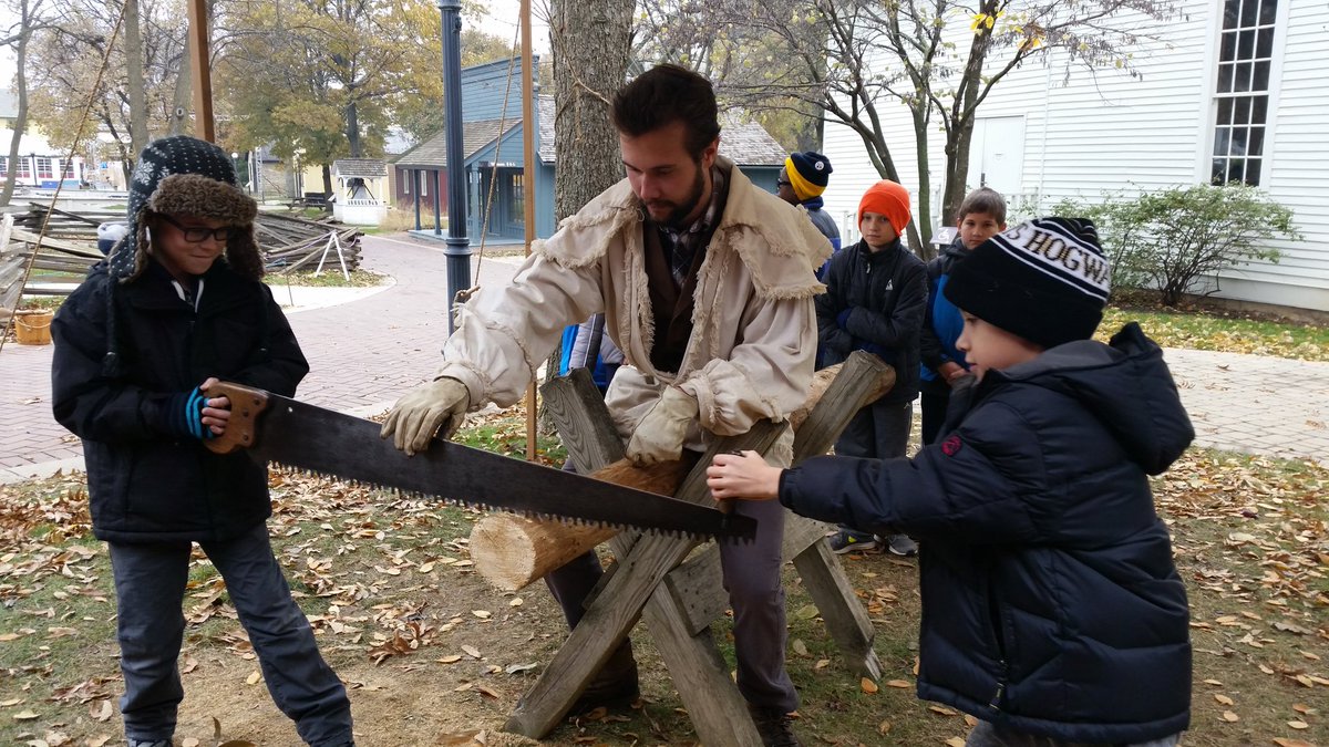 Ellsworth_4th's tweet photo. Ss @Ellsworth203   learning about life in the 1800s at Naper Settlement #inspire203 https://t.co/oNLvftrQLw