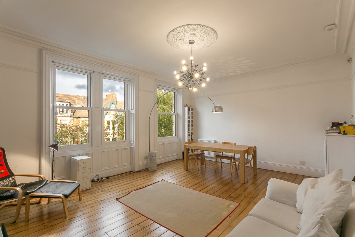 BaileyAndCoUK's tweet image. #northeasthour Call us to book a place at our open evening tomorrow between 4.30pm - 5.30pm and view this fantastic 4 bed maisonette with period features, garage and South facing garden #No1inNE2
bailey-and.co/property/27377…