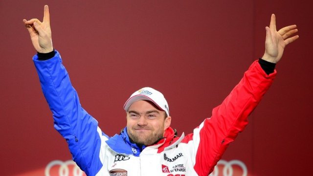 FranckBALLANGER's tweet photo. David Poisson était un homme bon. Et il n'y en a pas tant... 
Ce soir, tous ceux qui aiment le ski et les skieurs sont d'une tristesse infinie. https://t.co/nCF8LzpsBS