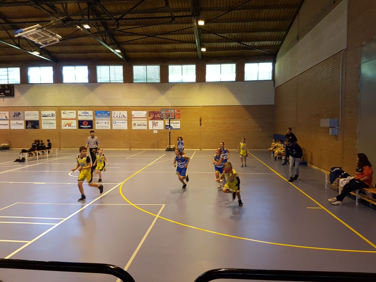 ClubBasquetTora's tweet photo. Els més petits del @ClubBasquetTora superen amb nota els primers partits de la trobada de @RTLleidaFCBQ a #calaf . https://t.co/wlA4AEiWp4