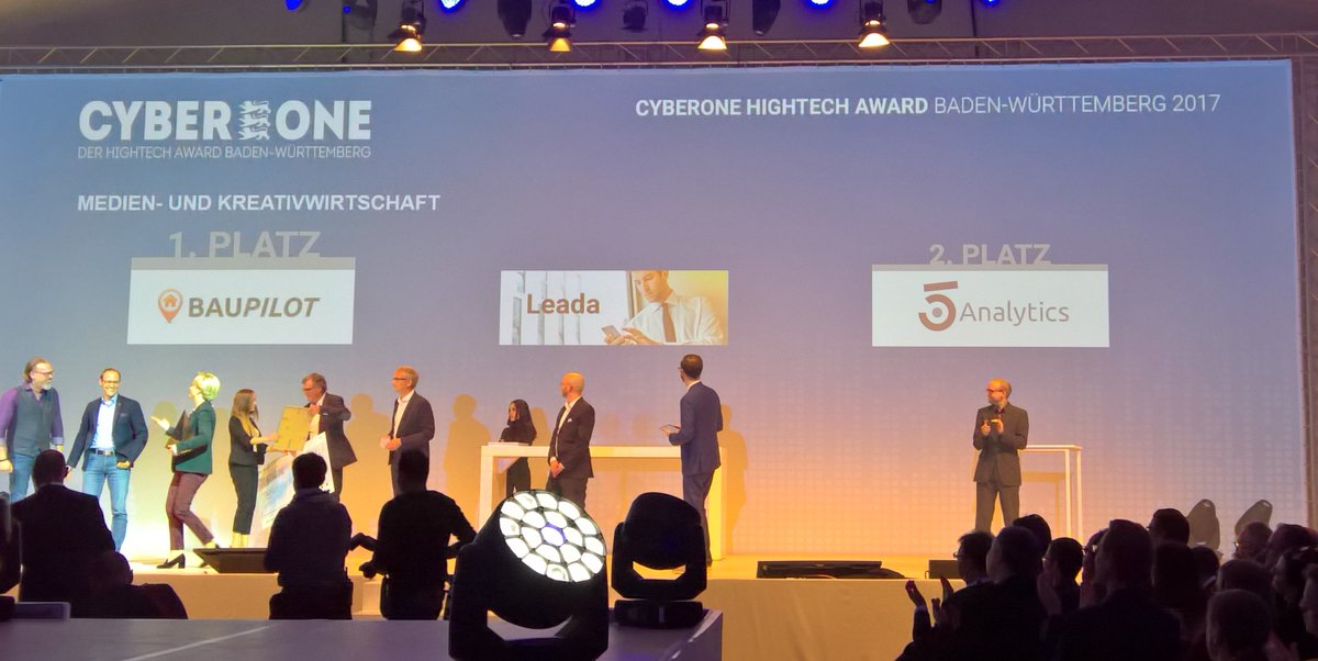 derMfG's tweet photo. Preisträger #cyberone #hightechaward, Kategorie: Medien- und Kreativwirtschaft.
1. Platz: #BAUPILOT
2. Platz: #5ANALYTICS
Außer Konkurenz: #LEADA
#HightechSummit2017 @bwcon_info #bwcon #BaWue #Europapark #rust https://t.co/P7UkVWftgQ