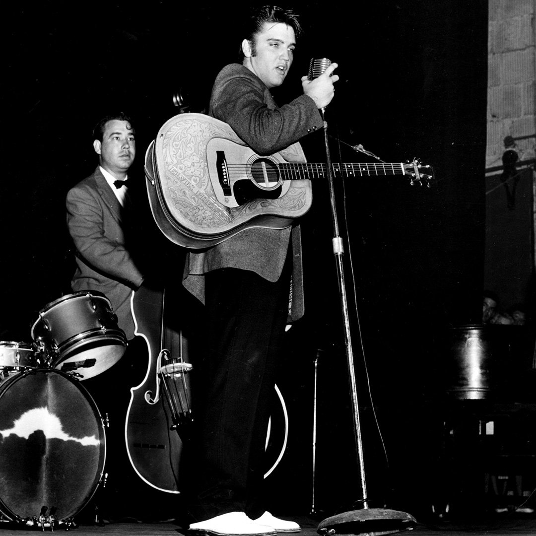 Elvis Presley tweet media