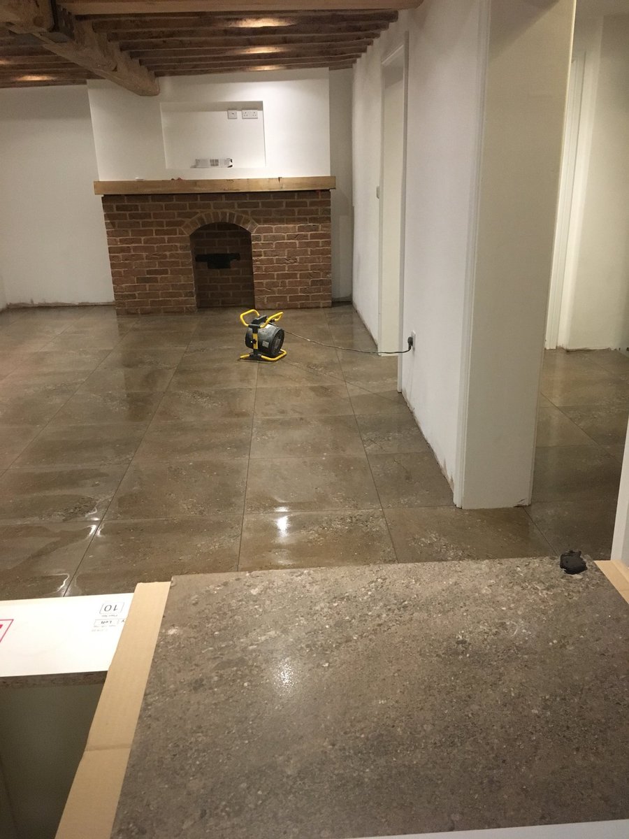 Another floor completed from #KVInnovations!! Need the heaters out as the weather is getting colder!! #interiordesign #MondayMotivation