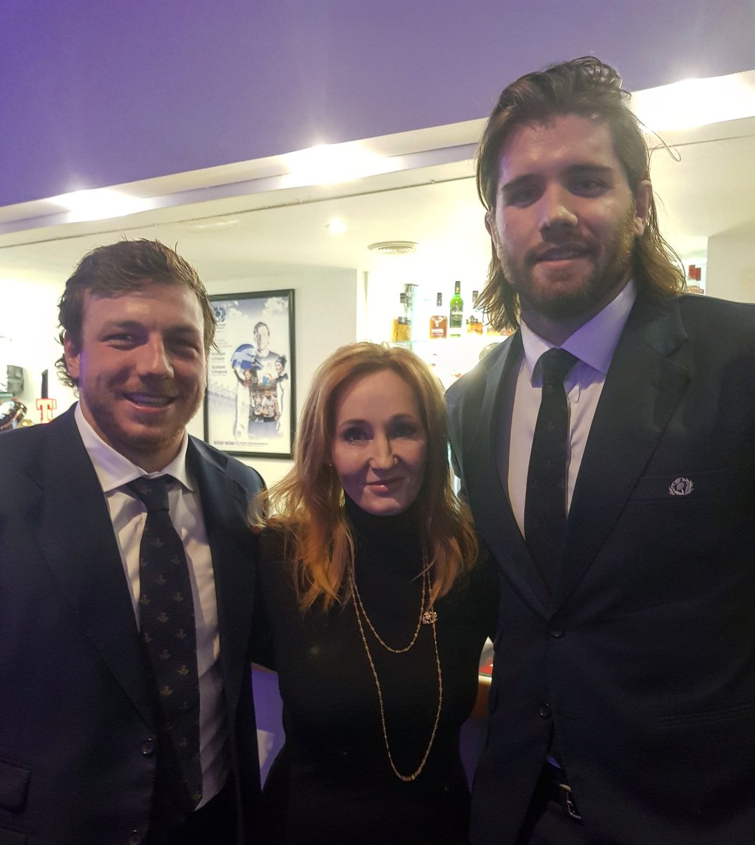 bentoolis's tweet image. Awesome meeting @jk_rowling after the match on Saturday. Great to see her watching and supporting the @Scotlandteam boys. Much appreciated!⚡