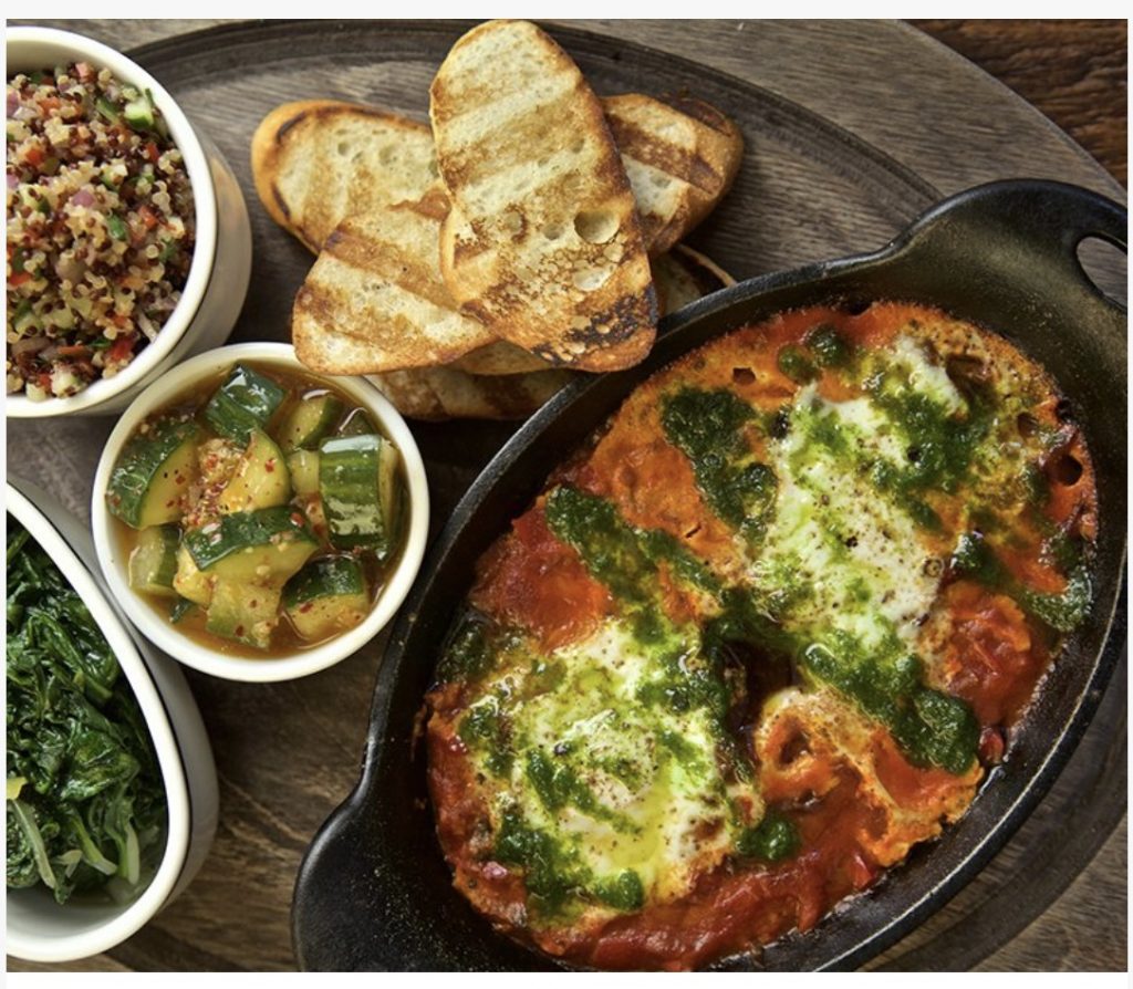 HudsonSquareNYC's tweet photo. Brunch is served every weekend at @haroldsnyc (the restaurant inside of @ArloHotels) from 7am-3pm. https://t.co/mtDI21QhRC #HSQeats https://t.co/eiuDUVMphm