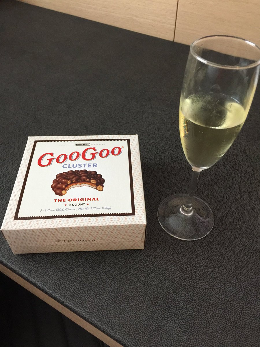 DrTyra's tweet image. Champagne and @GooGooClusters This is my kind of conference, @EventsCouncil #CMPConclave2017