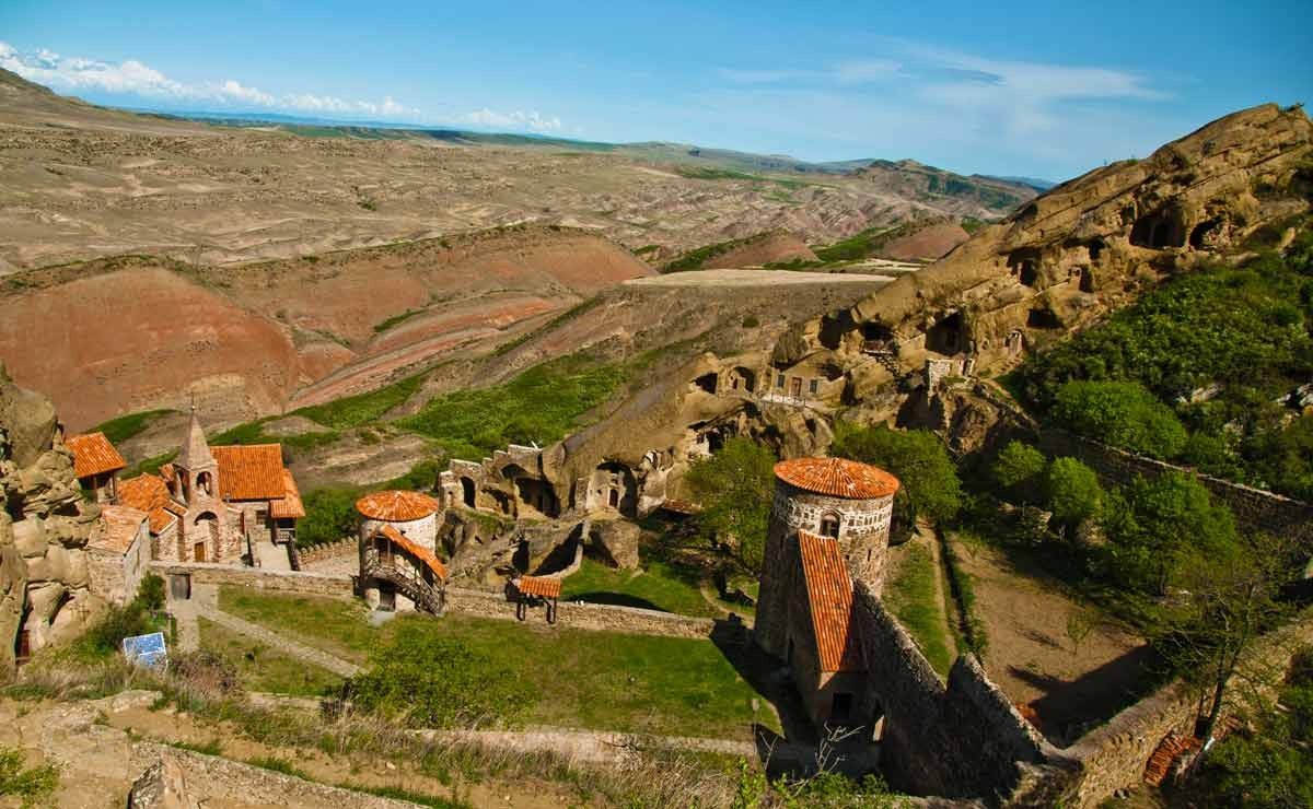 KhashutTour's tweet photo. #davitgareji #давитгаредж #турыдавидгаредж #toursindavidgareji #davitgareja #davitgarejamonastery #davitgarejacave #fortress #fortresspetra #castlepetra #batumi #tourinbatumi #khashuttour #tourinsurami #martviliskanioni #batumitour #Rabati #khashuttour #akhaltsikhe  #cheaptours https://t.co/l3VSeVaBI9