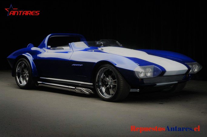 RepAntaresCl's tweet photo. #Interesante 🤓🚘
El año del Corvette 1963 fue el primer año para un cupé con su característica división en la luneta trasera así como una suspensión trasera independiente.
#Chevrolet #Corvette #1963 https://t.co/AhuIX7QRqZ