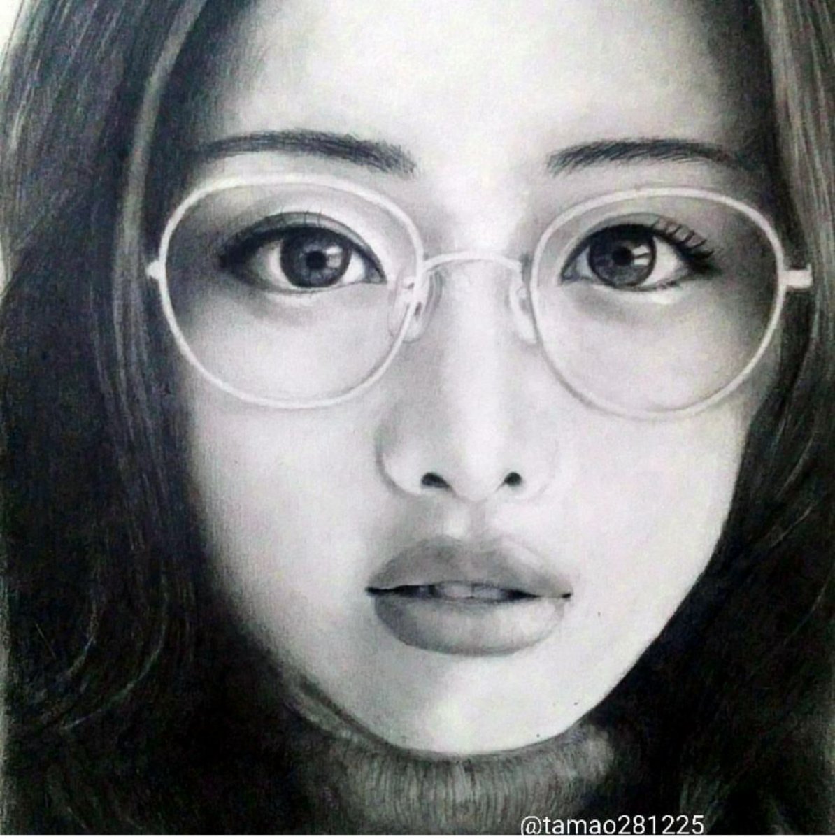 たまお 石原さとみちゃんかわいい お気に入りの似顔絵 石原さとみ 似顔絵 鉛筆画 リアル画 少しでも似てると思ったらrt お願いします