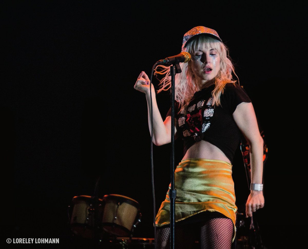 loreloh_ph's tweet photo. ::: PARAMORE :::
#COBERTURA  @paramore  en el #PersonalFest2017 #Paramore #paramoreargentina @paramoreARG 

📸 @loreloh_ph https://t.co/p23BDqcpe4