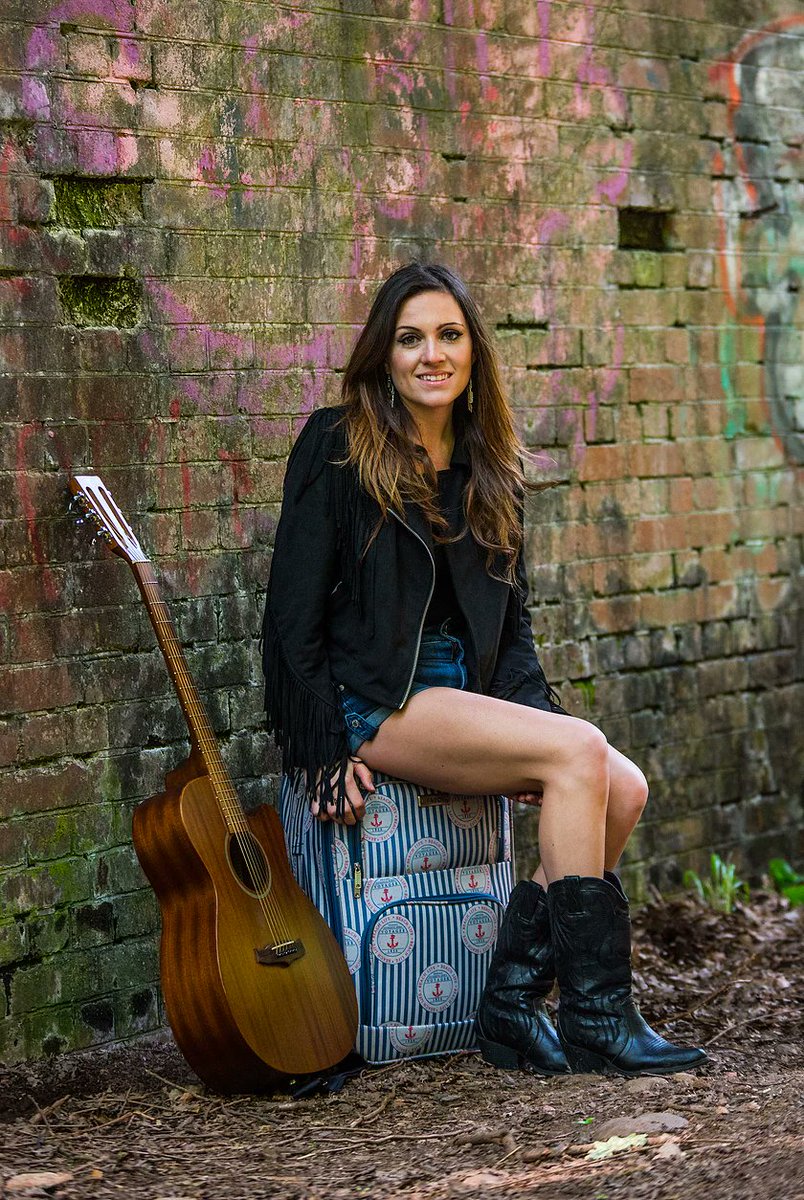 YeehawUK's tweet photo. Eleanor is a New English Country Artist based in Devon. Check her music out.

https://t.co/xRzaQyJacG https://t.co/4gvSJKyBqg
