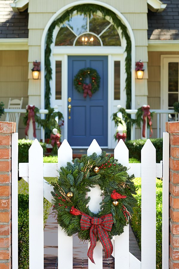 AndyBatcheller's tweet image. Here are 5 Handy Tips for Creating the Perfect Seasonal Front Entryway, including how to use those empty flower containers and natural materials to create a welcoming atmosphere: handyandyoutdoors.com/blog/5-tips-fo…