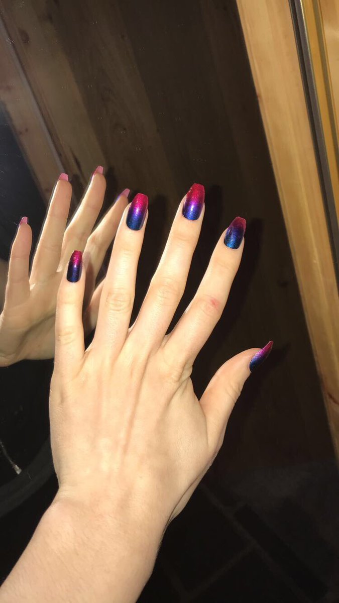 2real2brelatab1's tweet photo. Mood 🌌 #houseofholland #etxhoh #foilfade https://t.co/UACKL0EPps