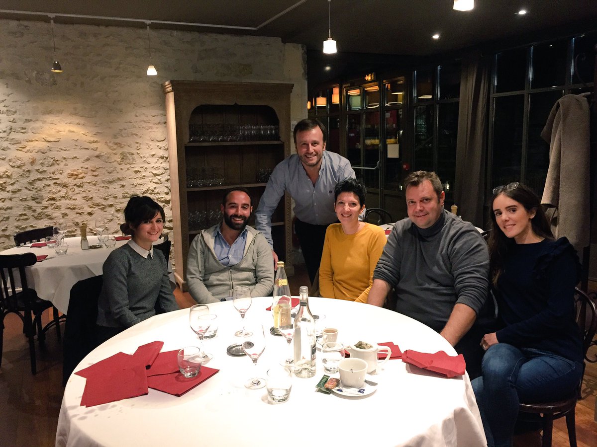 H-12 avant le #DigitalBlender spécial #IntelligenceArtificielle avec un trio d'invités hors-pair, sur les terres du leader mondial du cognac #Hennessy