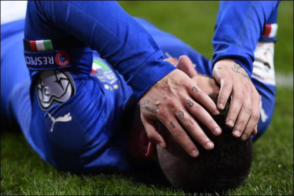Footballogue tweet picture