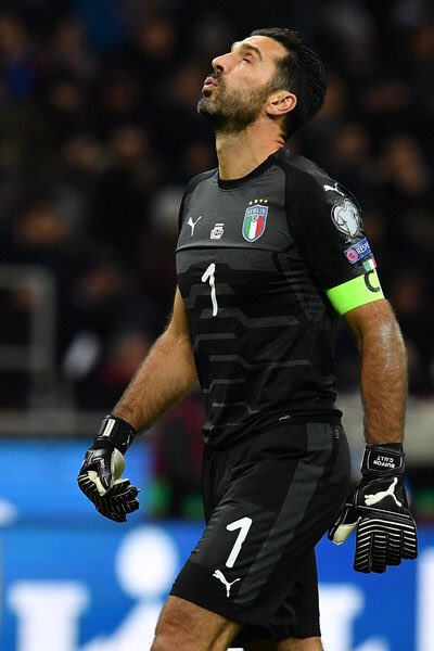 Grazie di tutto  <a href="/gianluigibuffon/">Gianluigi Buffon</a> ❤️