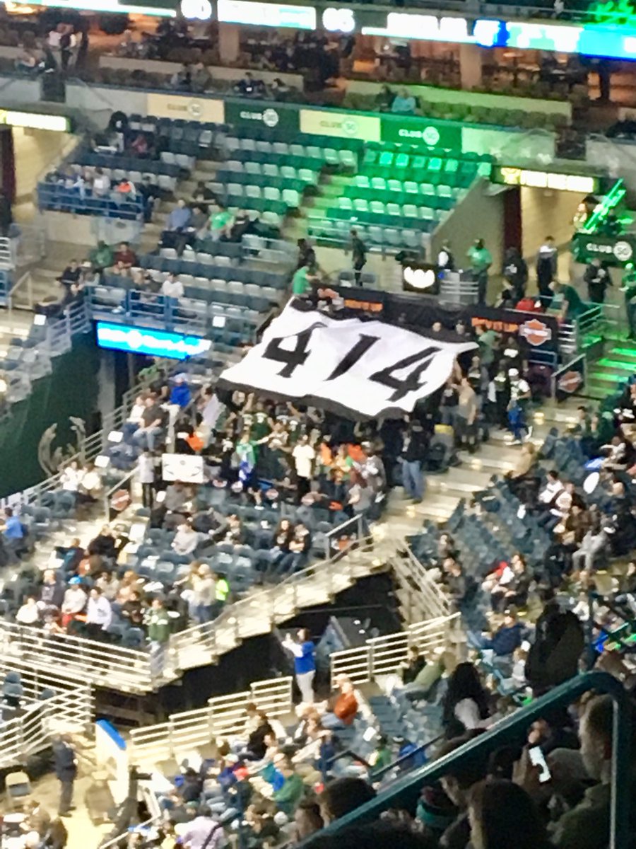 toomuchmetal's tweet photo. The man, the dude @mistamarcus414 @bucks game #414 #414flag #milwaukee #toomuchmetal #fearthedeer https://t.co/ZGwXW8p1ME