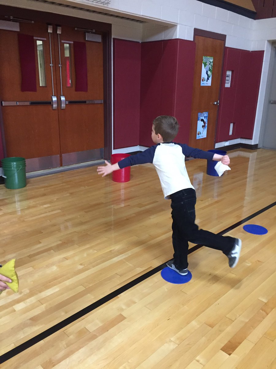 Miss_MClark's tweet photo. One more from our balance centers!! #throwing #balance #pe #pre1st https://t.co/rAbFbQd4c6