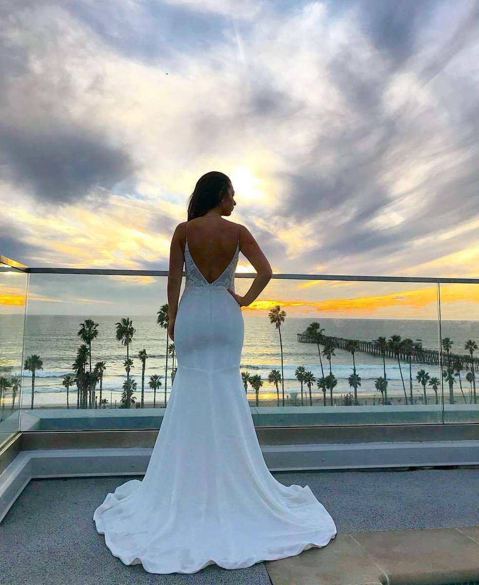 Impromptu Photo Shoot of the California Sunset from our Jude Jowilson Trunk Show at Something Bleu Bridal Boutique.  #sunset  #SoCal  #bridal #Pacific #somethingbleu  #judejowilson #wedding #weddingdress