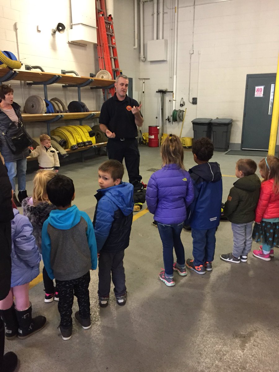 DoyleDucklings's tweet photo. Doyle ducklings had a successful first field trip to the fire station! #thankyoufirefighters
#ducklingstrong
#firstfieldtrip https://t.co/aXp9Ayvsgi