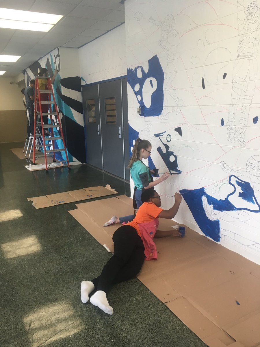 RomboutMS's tweet photo. #RMSmuralproject 8th graders got started today on the mural in the gym lobby with Joe Pimentel. Amazing to watch the progress. @joepimentelart https://t.co/g0Kqj6OAcc