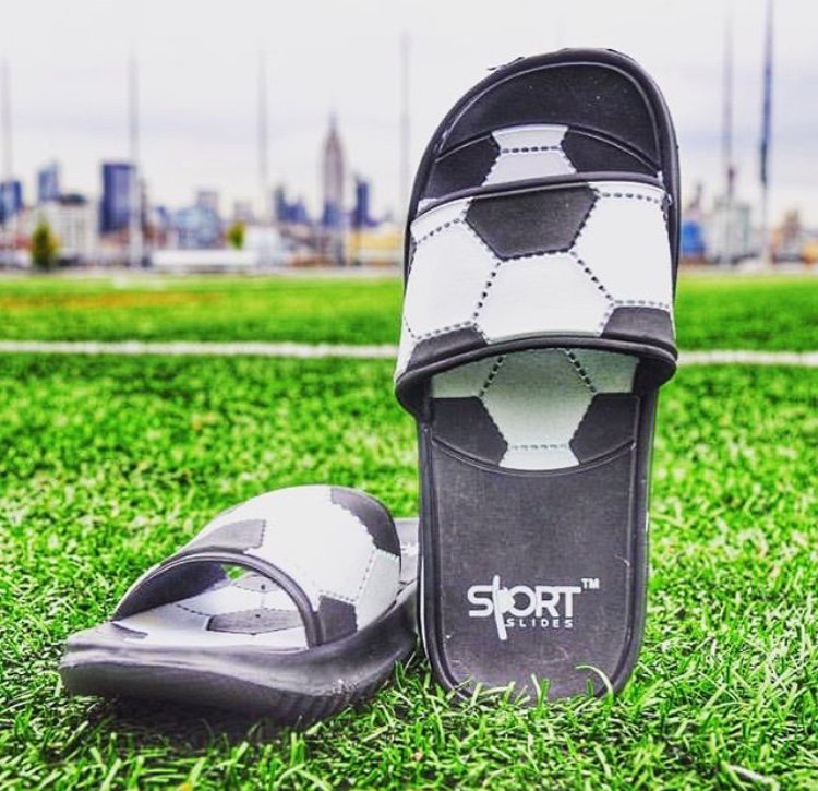 SlippersDotCom's tweet photo. SPORT SLIDES - The perfect locker room, around the house, moving for the first time on a Sunday...SANDAL ⚽️🏀🏈⚾️🎾🏐⛳️ https://t.co/hgyaxz7b3J https://t.co/qd72MWd3ua