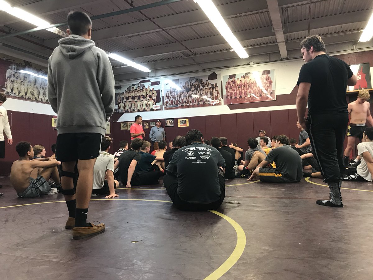 Great first day for Davison Wrestling <a href="/michgrappler/">Michigan Grappler</a> #GETSOME #MarchStartsHere
