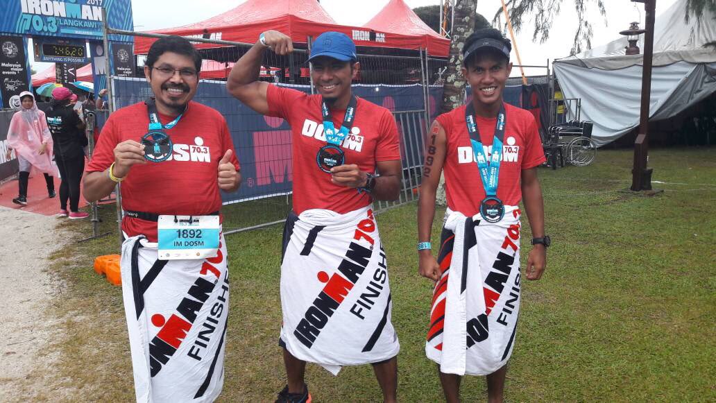 arillstats's tweet photo. Alhamdulillah... Penyertaan pertama Team Relay IM DOSM di IRONMAN 70.3 Langkawi Completed! 
#immy2017 #mymajorevents #MMExIMLGK #DOSM https://t.co/k3nI90K43O