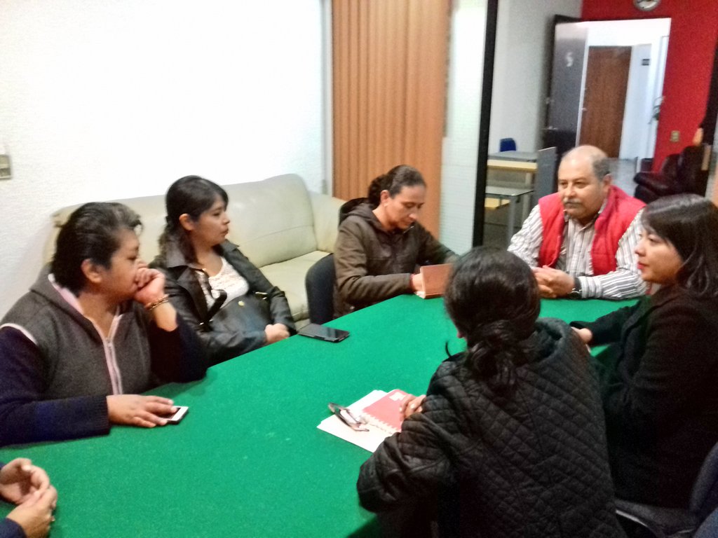 ComitePriTex's tweet photo. Continuando con las actividades del @ComitePriTex. Reunión con operadoras y coordinadoras del #PRITexcoco. Gracias a @HectorOlveraE y @Dip_Silvia. https://t.co/bYutxK6FSn