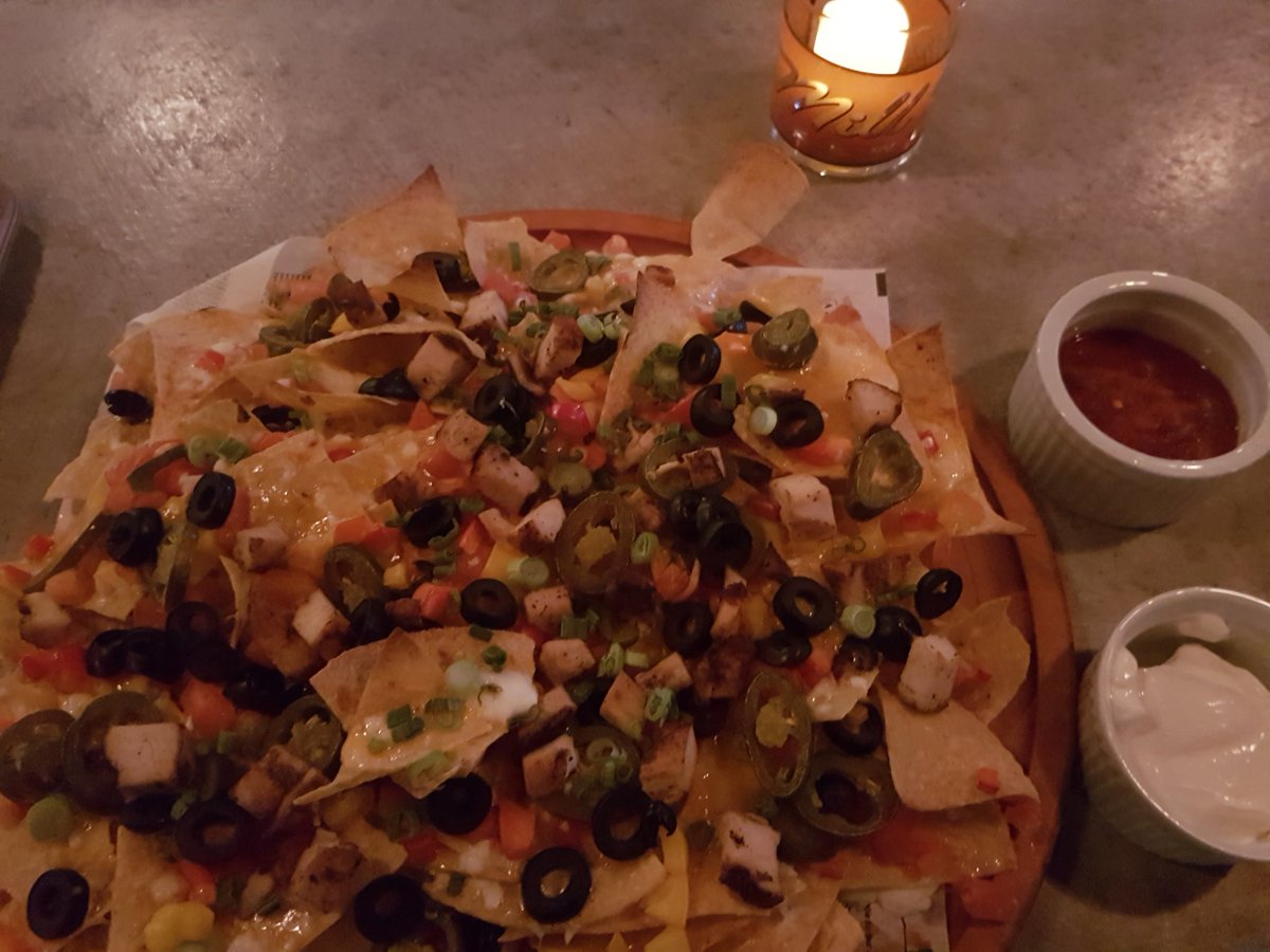 SJNachos's tweet photo. The candle means romance. https://t.co/YtdhU1Gjyp