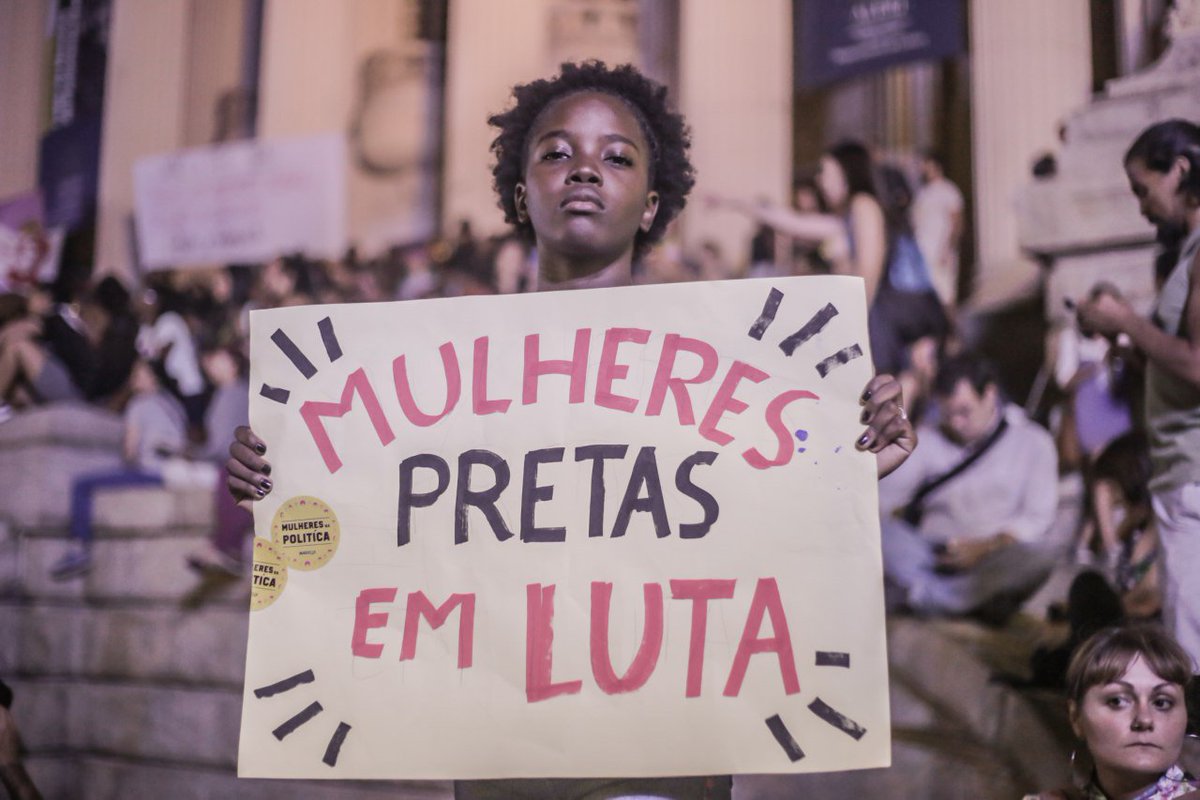 Mulheres Negras também são contra a PEC 181 #TodasContra18 #todascontraapec181 

Foto: Mídia NINJA