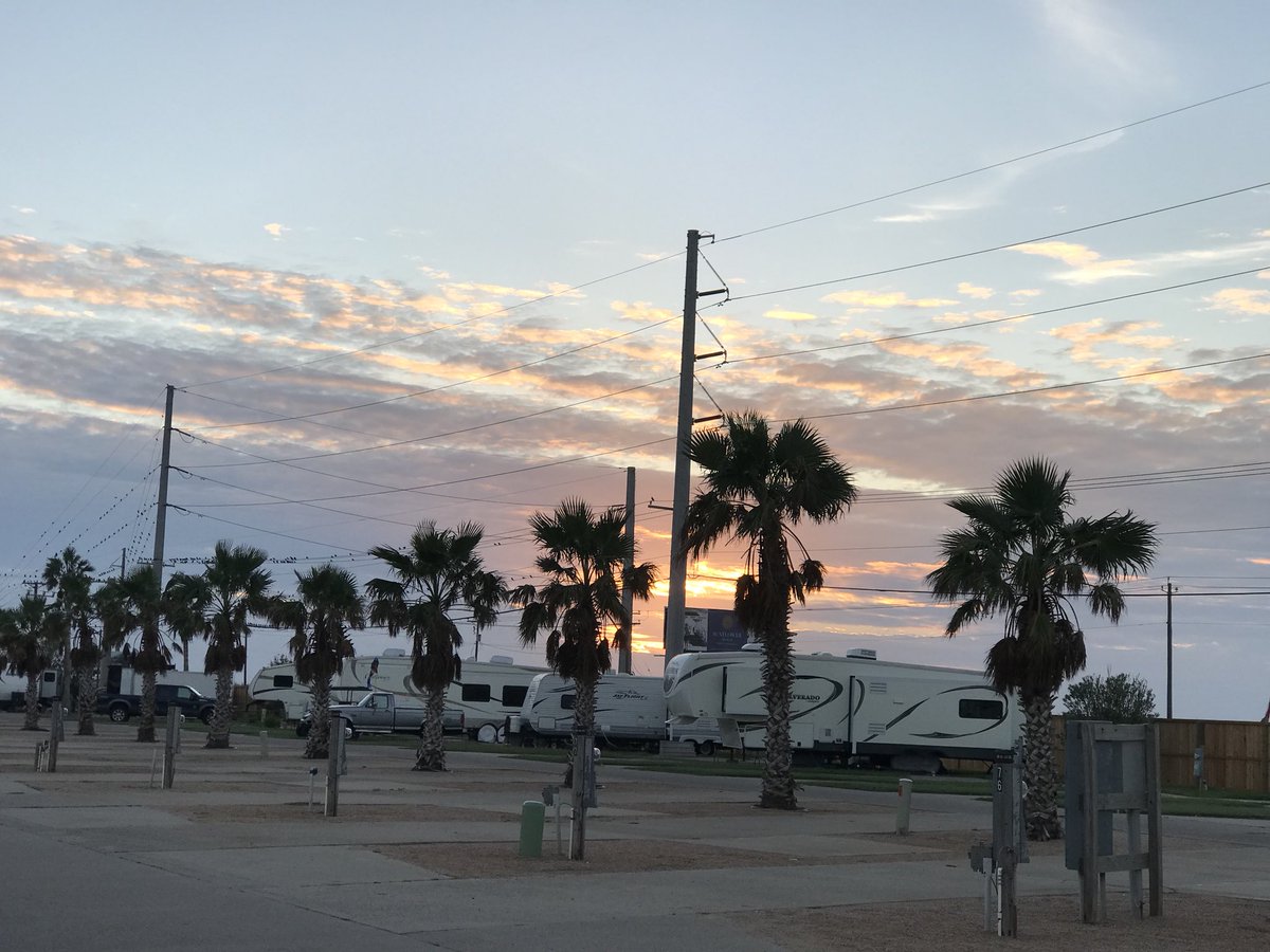 SimsOHTX's tweet image. Need I say more. #PortAransasTx