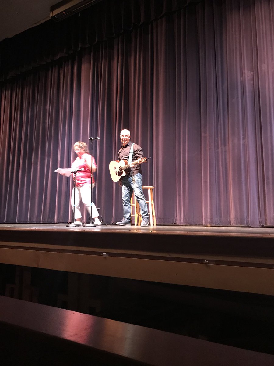 Suzanne Street (@suzannestreet) on Twitter photo Awesome concert #AppoSchools thanks to our awesome librarians for organizing <a href="/Srujodie/">Jodie Klein</a> Awesome concert #AppoSchools thanks to our awesome librarians for organizing <a href="/Srujodie/">Jodie Klein</a>