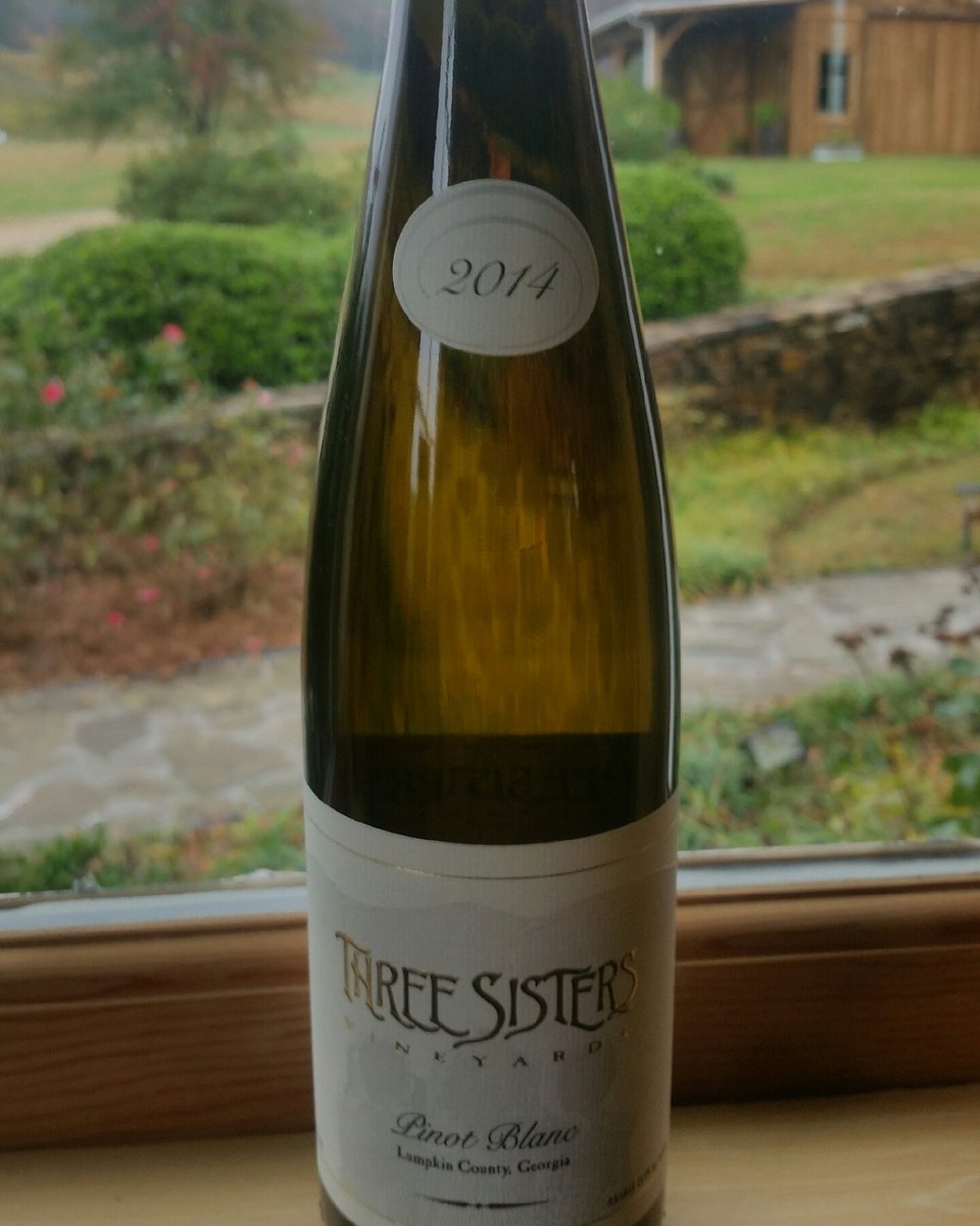 threesistersvin's tweet photo. Pinot Blanc with flavors of honey and melon pair wonderful with roast turkey for Thanksgiving come by and pick some up for your dinner. https://t.co/zgq6hxomL8