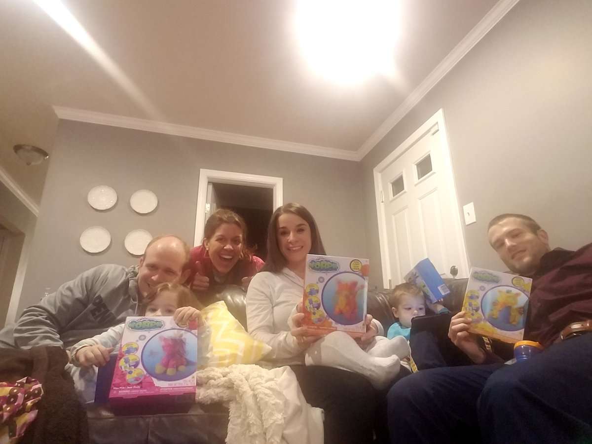 Fish81536's tweet photo. What a fun party...
#Tryazon  #MorphMixer #orb https://t.co/LssBbDBpeg