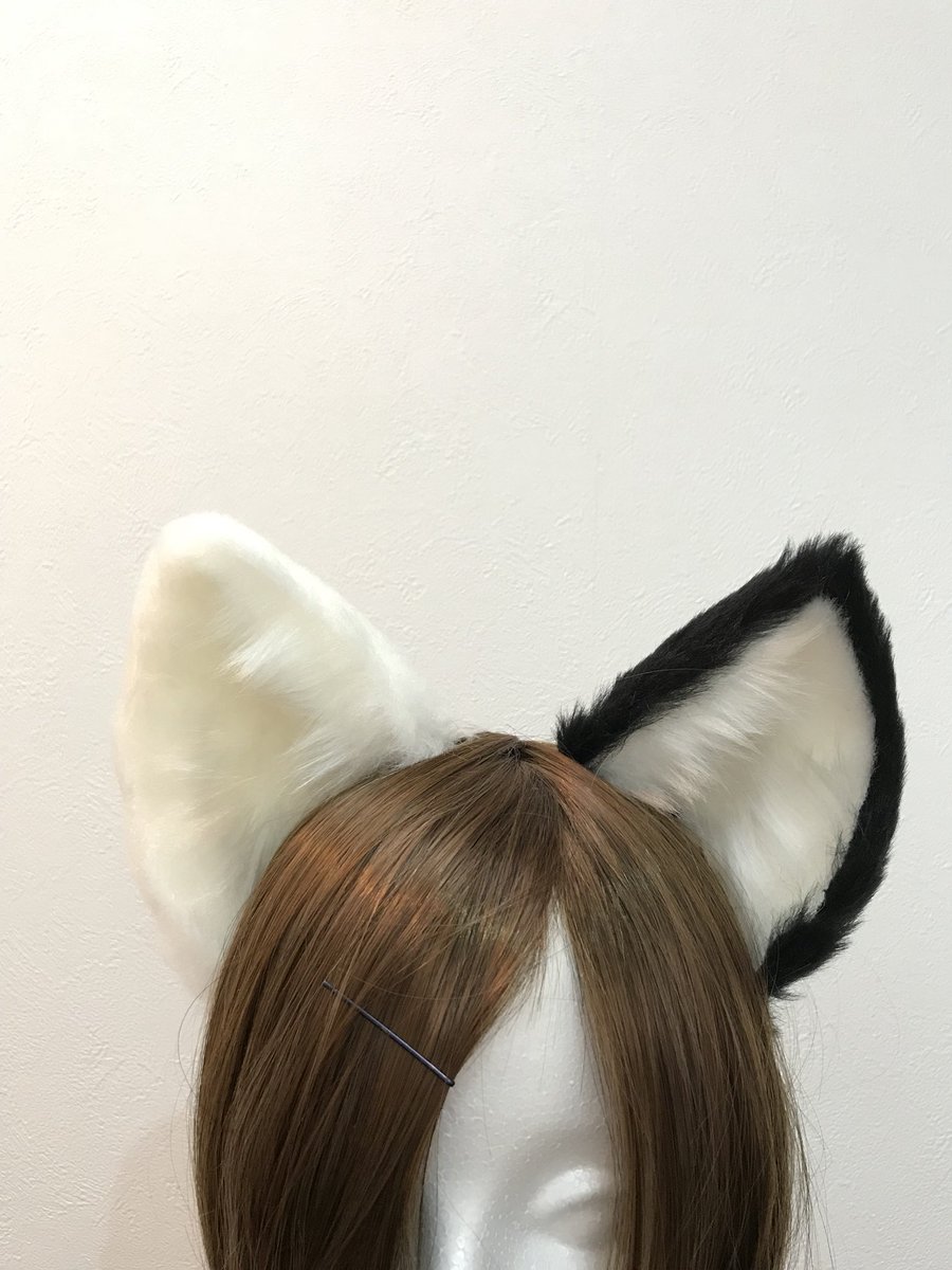 くろ Fluffle Life デザフェス春 V Twitter 猫耳の型紙もちょっといじったので狼耳と比較 黒猫耳はトリミング前なのでもふもふ状態ですが ちょーーーっとだけシルエットが違うのがお分かりいただけるかと 思うのですが あんまり変わらない 型紙全然