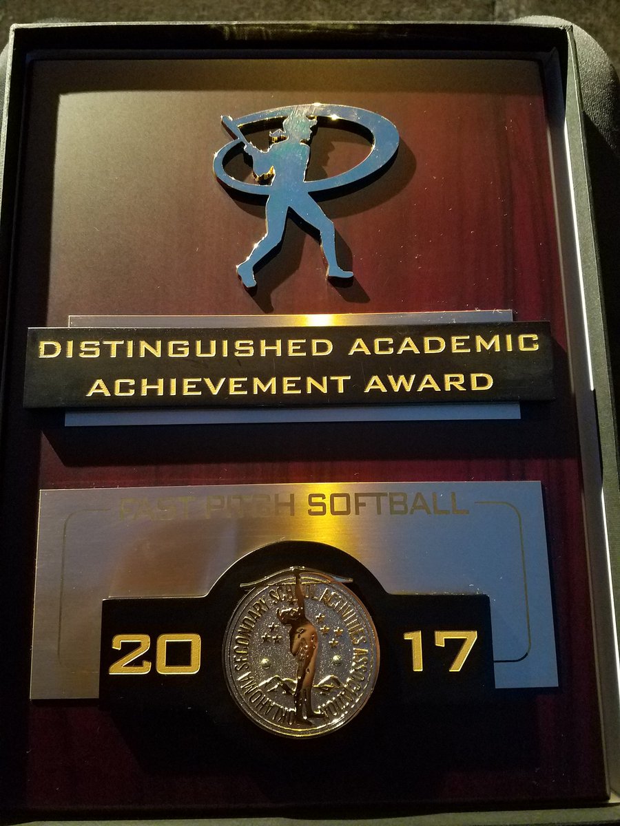 coachlittle88's tweet photo. Just found out that DHS Softball received a distinguished academic achievement award. So proud of the work these girls put in! 🦁🏆 https://t.co/v656R9ROo1