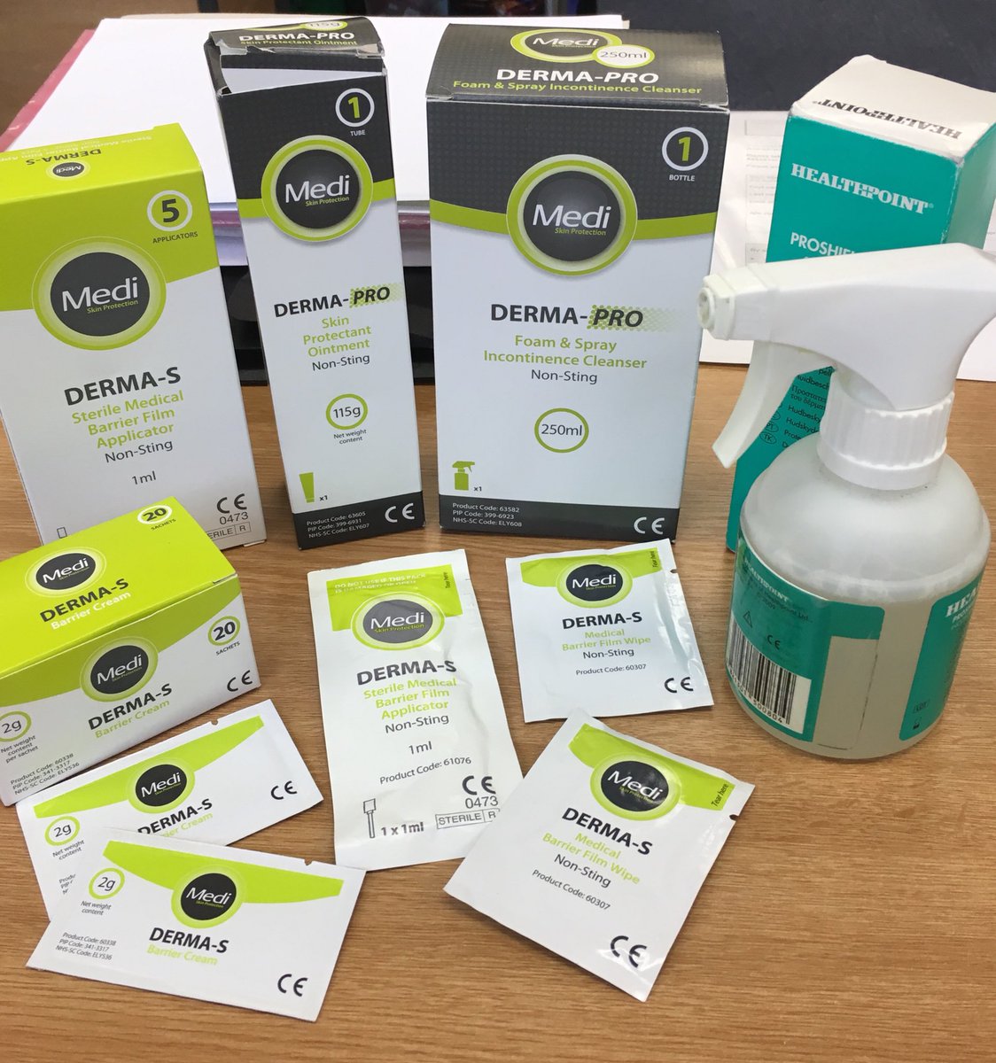 FionaKe24421390's tweet photo. #barriercreams to protect and care for vulnerable skin. Assessment of individual’s risk of skin breakdown is key. #stopthepressure @NorthCumbriaNHS @TVSUK @janelouiseleech @lynboro https://t.co/HtCFBZbuDj