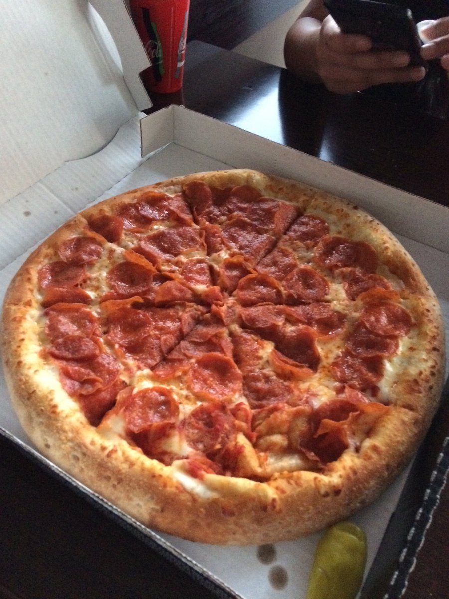 elmarceluc's tweet photo. @papajohnschile #FansDelMes que maravilloso https://t.co/s2CIEL6hcA