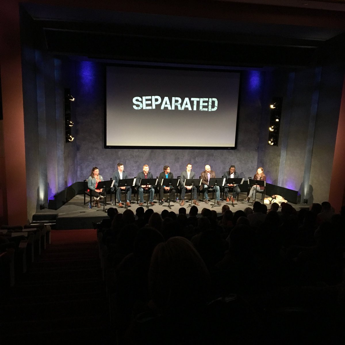 SUinNYC's tweet photo. Amazing performance and stories from our very best students. #Seprated is truly an amazing production of @SyracuseOVMA https://t.co/EBxSijNoL3