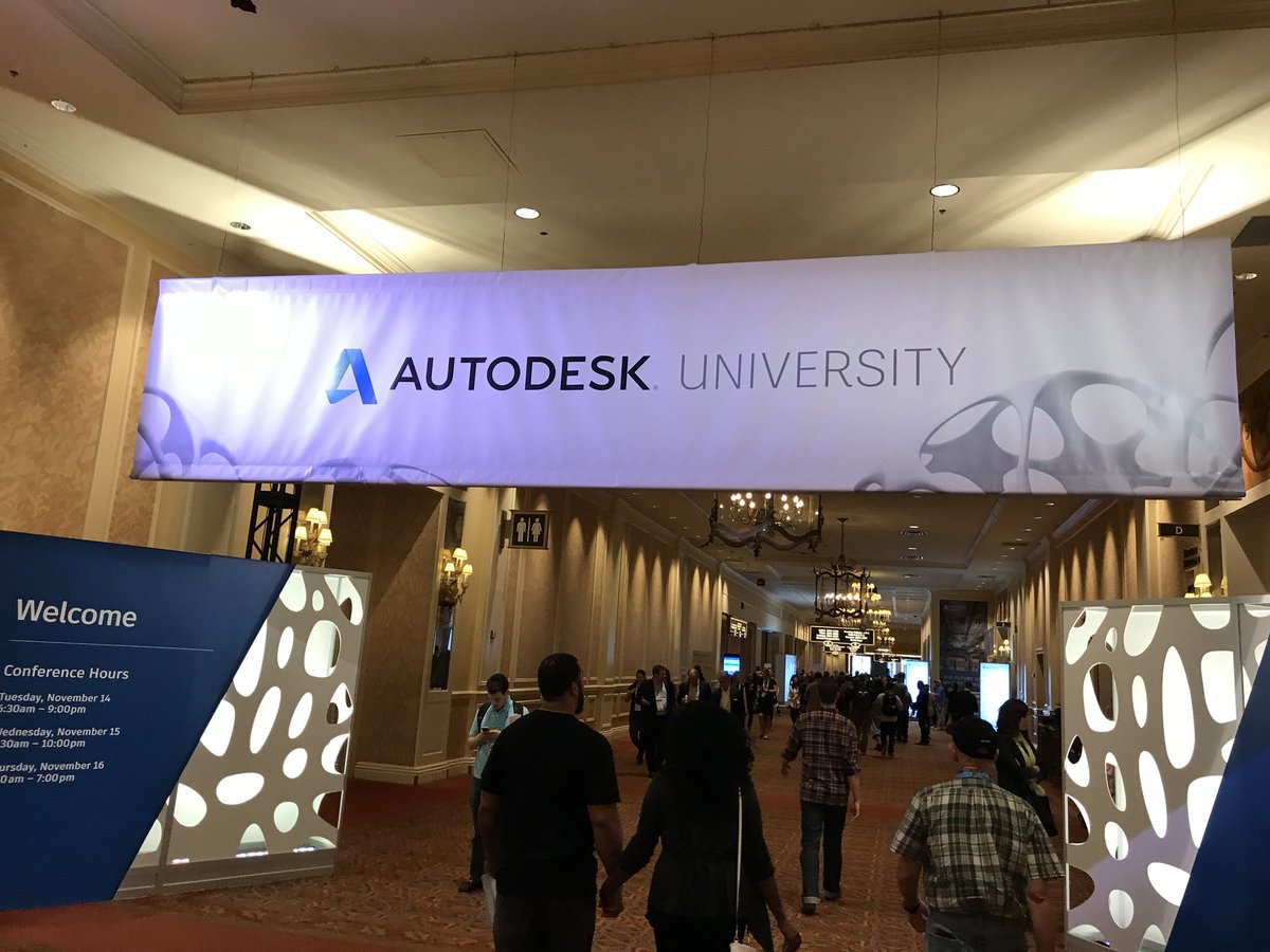 GeoniusEU's tweet photo. Mooie prestatie geleverd op het podium van de Transportation Summit op de Autodesk University 2017. #onsBIM #ourBIM https://t.co/sKaxRjHNiu https://t.co/6nrvwpCWAl