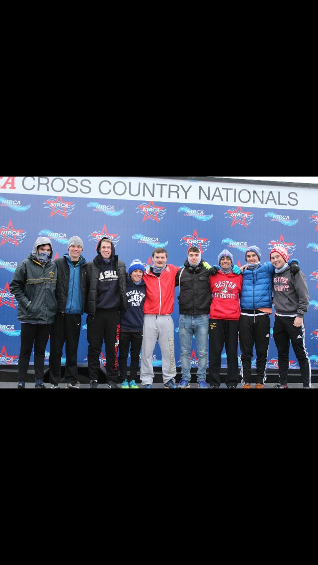 burunning's tweet image. CONGRATS to our boys team for killing it at Nationals, despite the snowy weather in Michigan! Way to wrap up our XC season 🐾