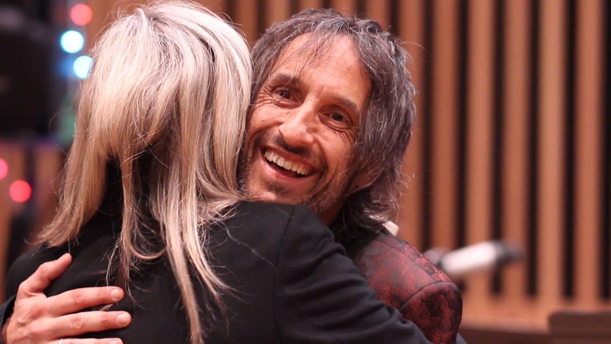 ArtBeatsCancer's tweet photo. Giving a big thank you to @maryannehobbs #LiveMusic #manchester https://t.co/zqOaR7SbVI