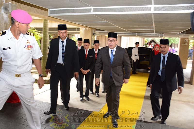 Keberangkatan YMM Pemangku Raja