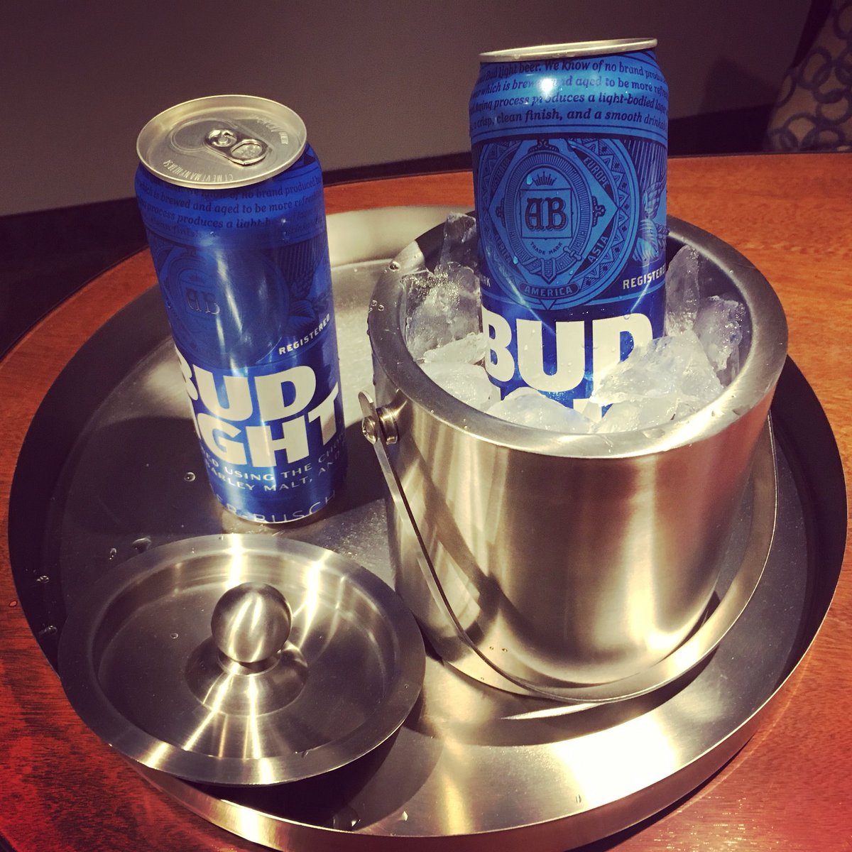 david_c_40's tweet photo. @budlight Treat your BUD LIGHT with the respect it deserves. #RespectYourBUDLIGHT https://t.co/LciKnARqK4
