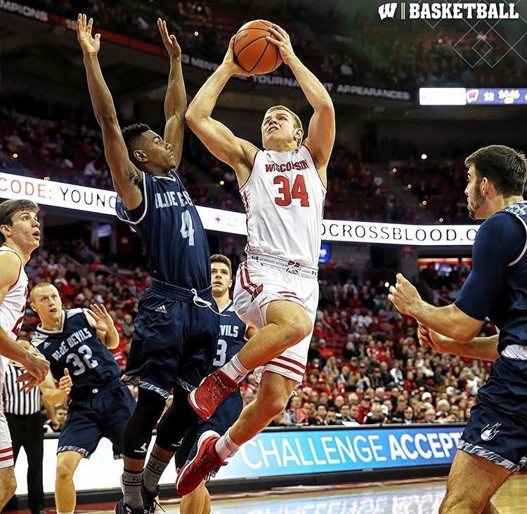 jlacroix14's tweet photo. This is a real life action shot of what I look like when I rebound... or should I say when I watch everyone else rebound... #PGproblems https://t.co/abKXv26Pvo