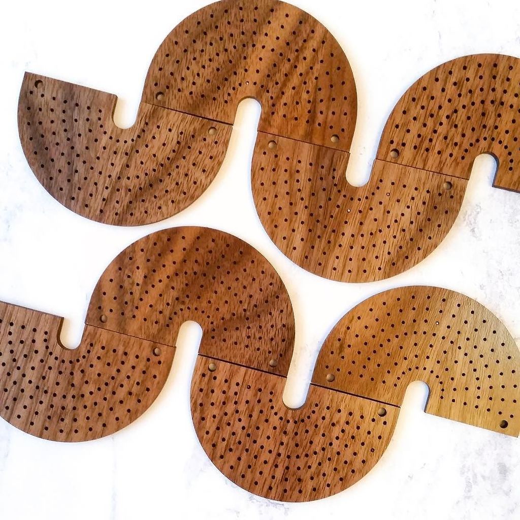 Check out this gorgeous dark walnut wood! These are pieces from a new necklace collection I will be releasing late… ift.tt/2hprG0n