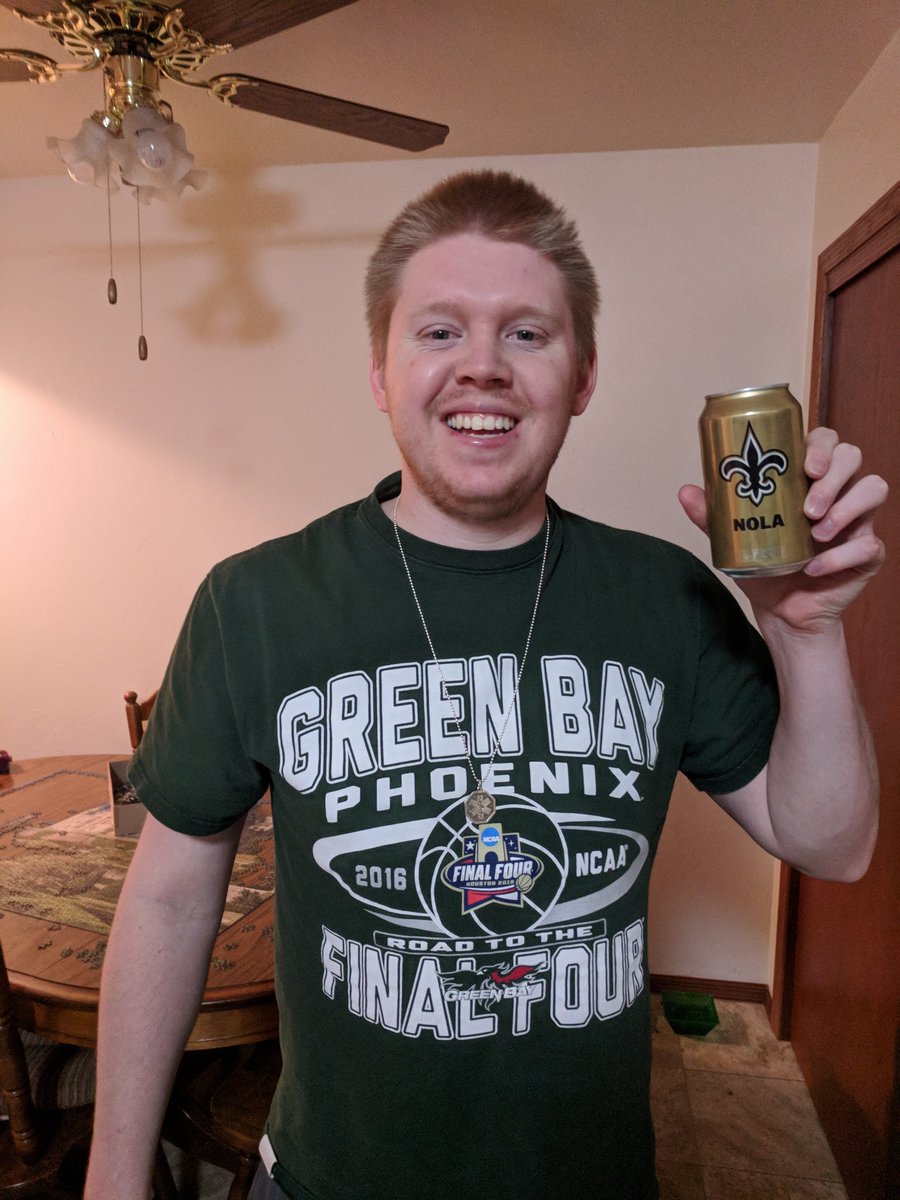 MVP21's tweet photo. NFL Beer #27! #MondayNightFootball #CARvsMIA #BudLight #Saints #1left #Whoseleft? https://t.co/nm6oIwEaKa