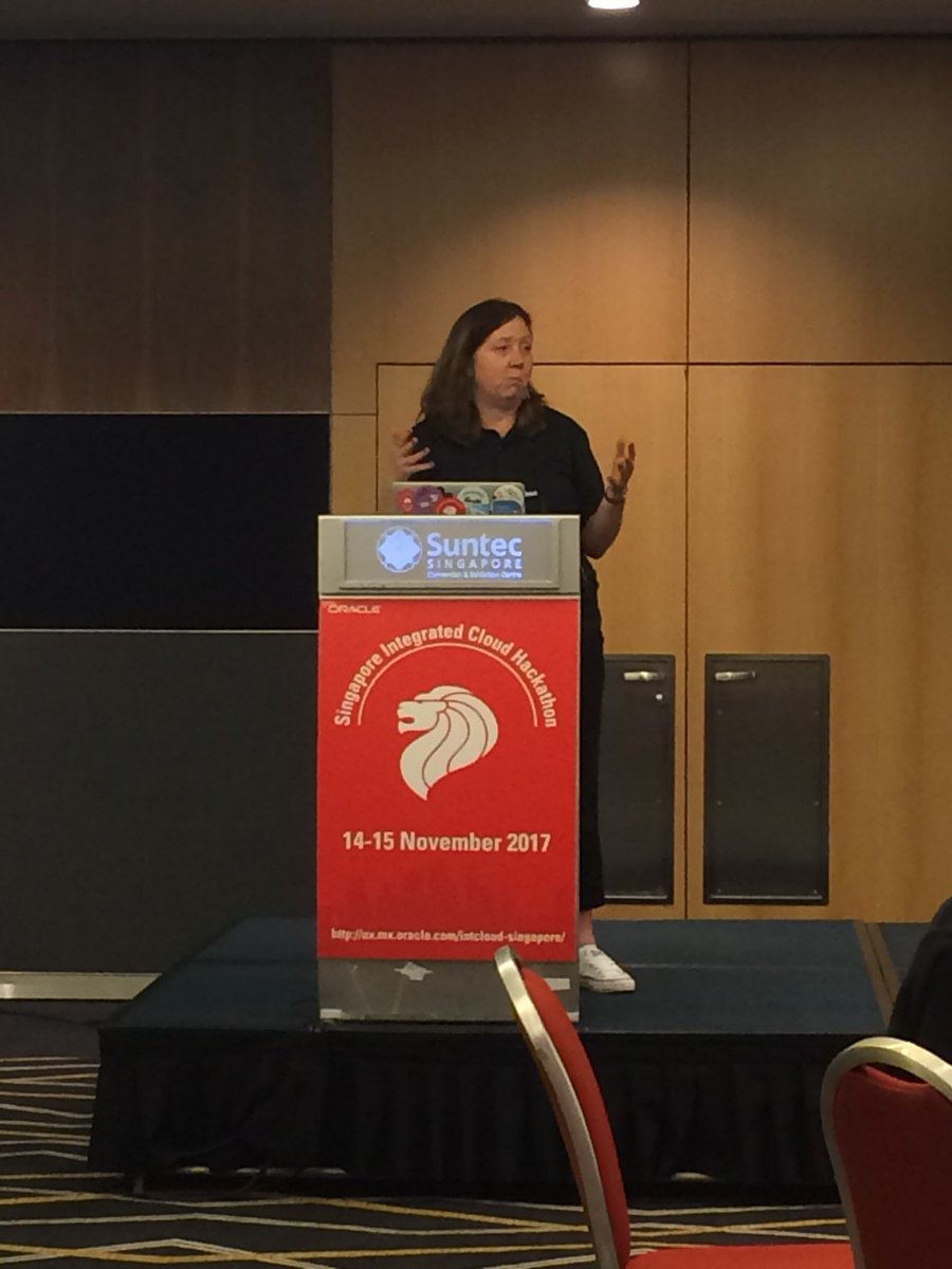 MindiCummins's tweet photo. Laurie Pattison explaining hackathon rules of engagement. #HackSingapore #OAUX https://t.co/54uWaSuu5z