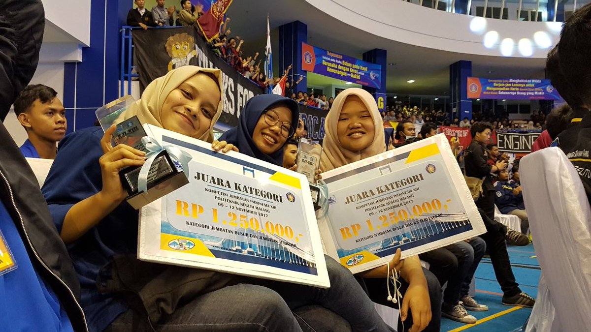 Tim KJI-KBGI PNJ berhasil meraih prestasi: Juara ke-3 Jembatan Baja, Juara K3 Terlengkap Jembatan Busur, dan Juara Terindah Bangunan Gedung.